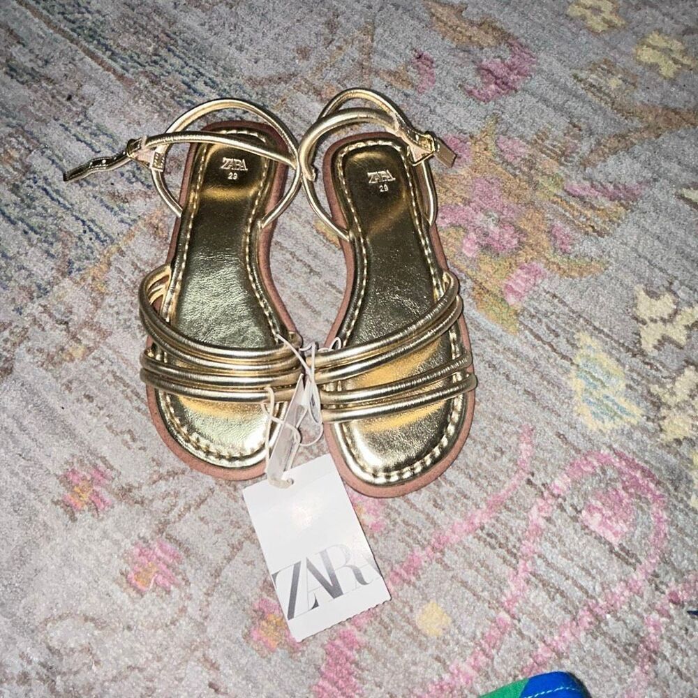 Zara gold sandals nwt sz 29/12